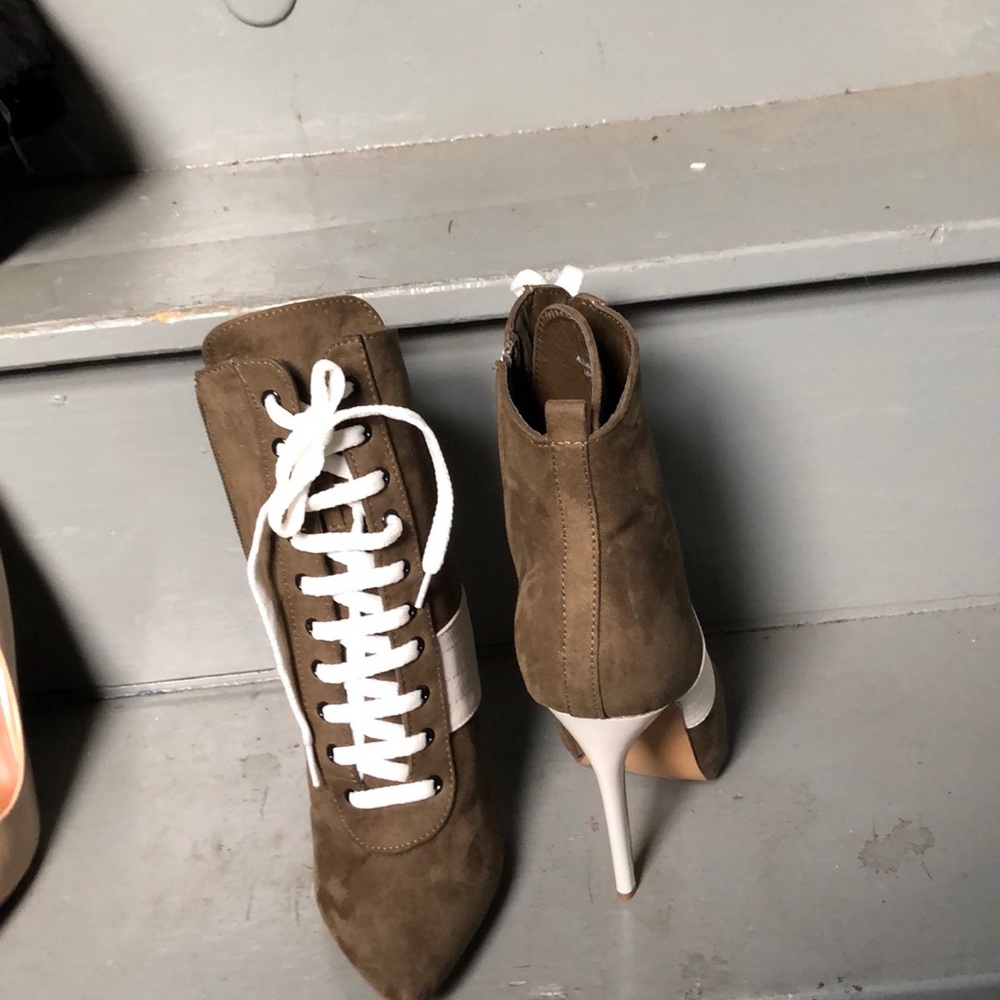 Booties - Picture 4 of 4